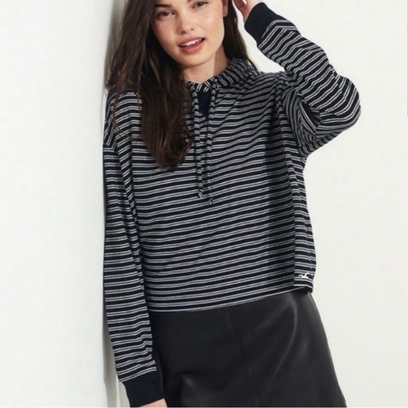 Hollister Navy White Stripes Knit Lightweight Must Have Collection Hoodie Small - Picture 4 of 8